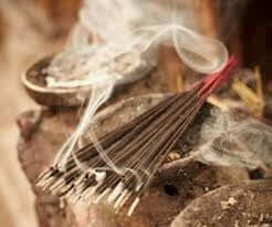 Buy custom made nontoxic soy-coco wax melts in 4 Packs. Custom, made to order, in Ohio.