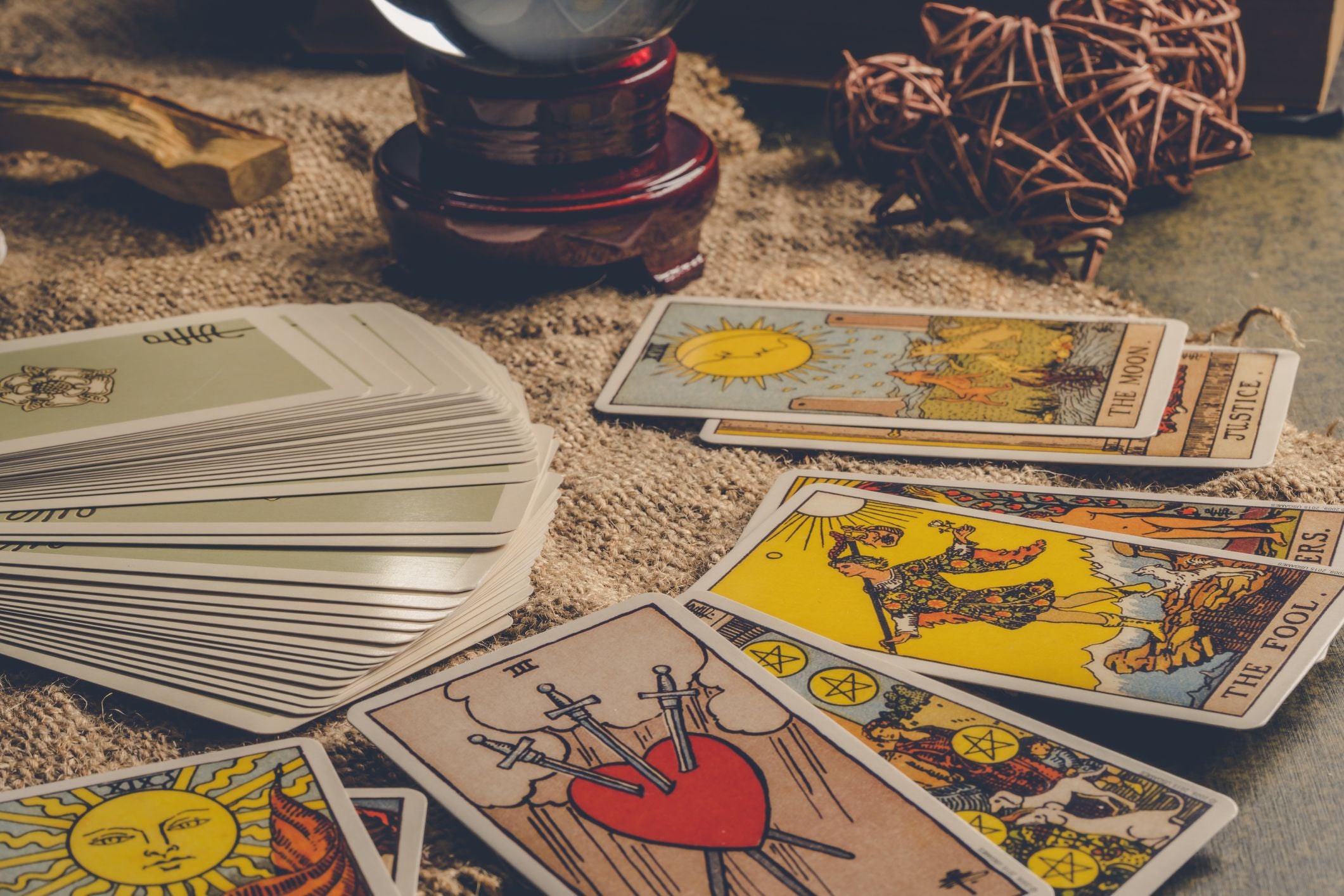 Intuitive 3-Card Tarot Reading – Clarity & Guidance
