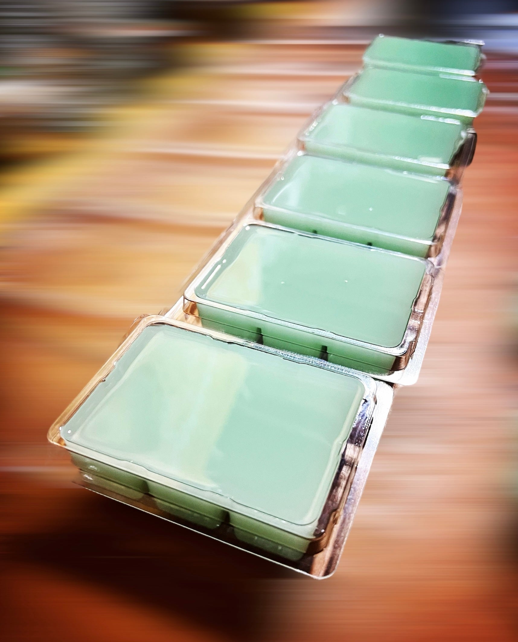 Buy custom made nontoxic soy-coco wax melts in 4 Packs. Custom, made to order, in Ohio.