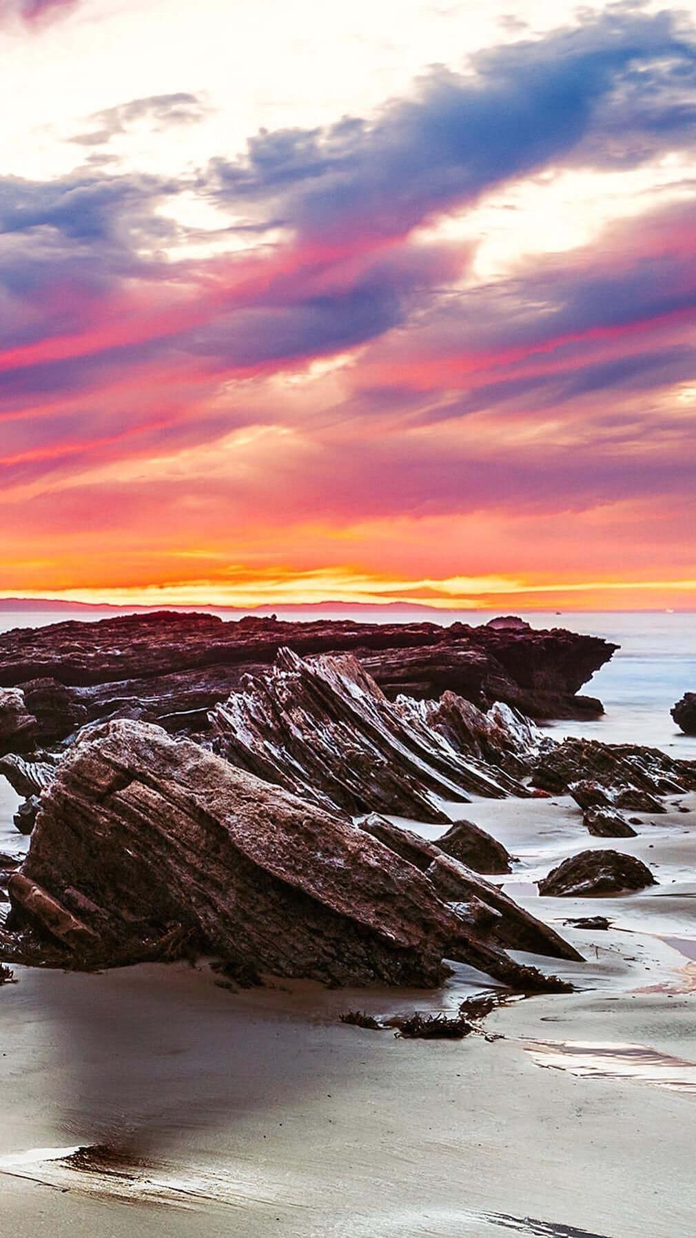 Buy chakra crystal prayer candles online. Scented soy-coco wax blends.